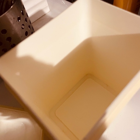 Range Kleen "The Fat Trapper" for Grease, Beige Container, One Bag   Included! - Picture 2 of 3